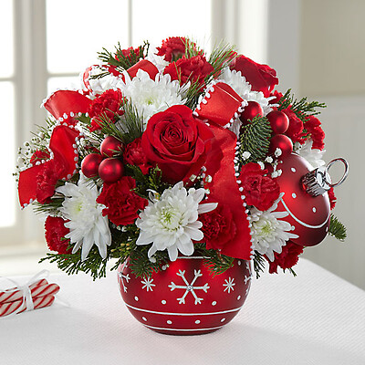The Season&amp;#39;s Greetings&amp;trade; Bouquet